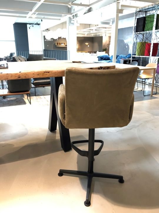 Tiado Barstuhl Fairfield Leder kenia olive