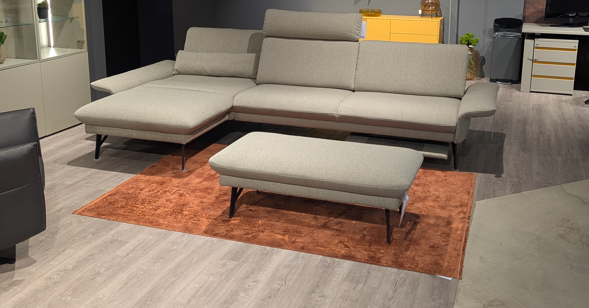 Himolla Wohnlandschaft PROMOTION - mit Sitztiefenverstellung, Seitenteil verstellbar - elektronische Fußteilverstellung