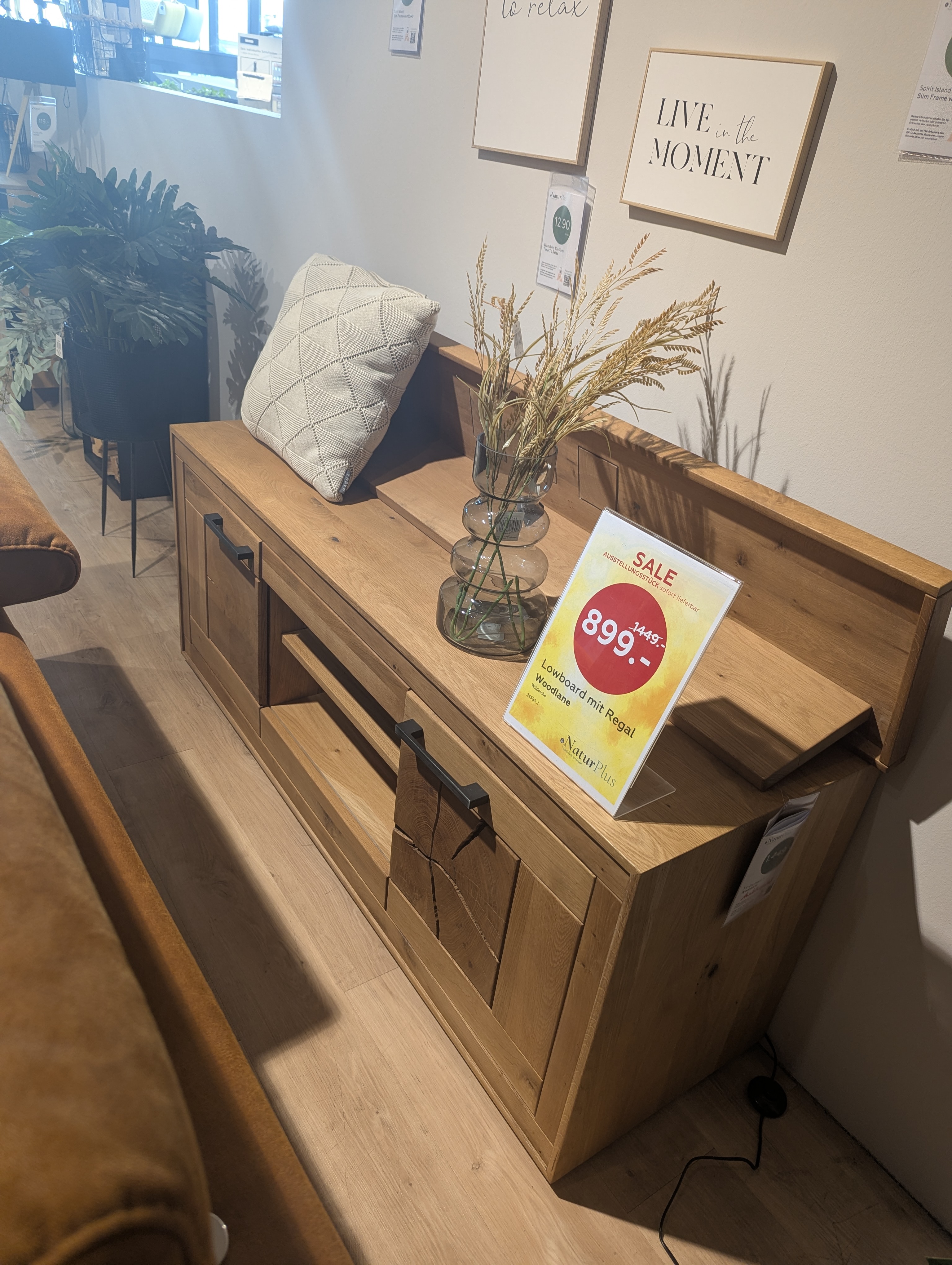 VERKAUFT - TV-Element II Woodlane  Wildeiche natur geölt 150 x 62 cm - AUSSTELLUNGSSTÜCK