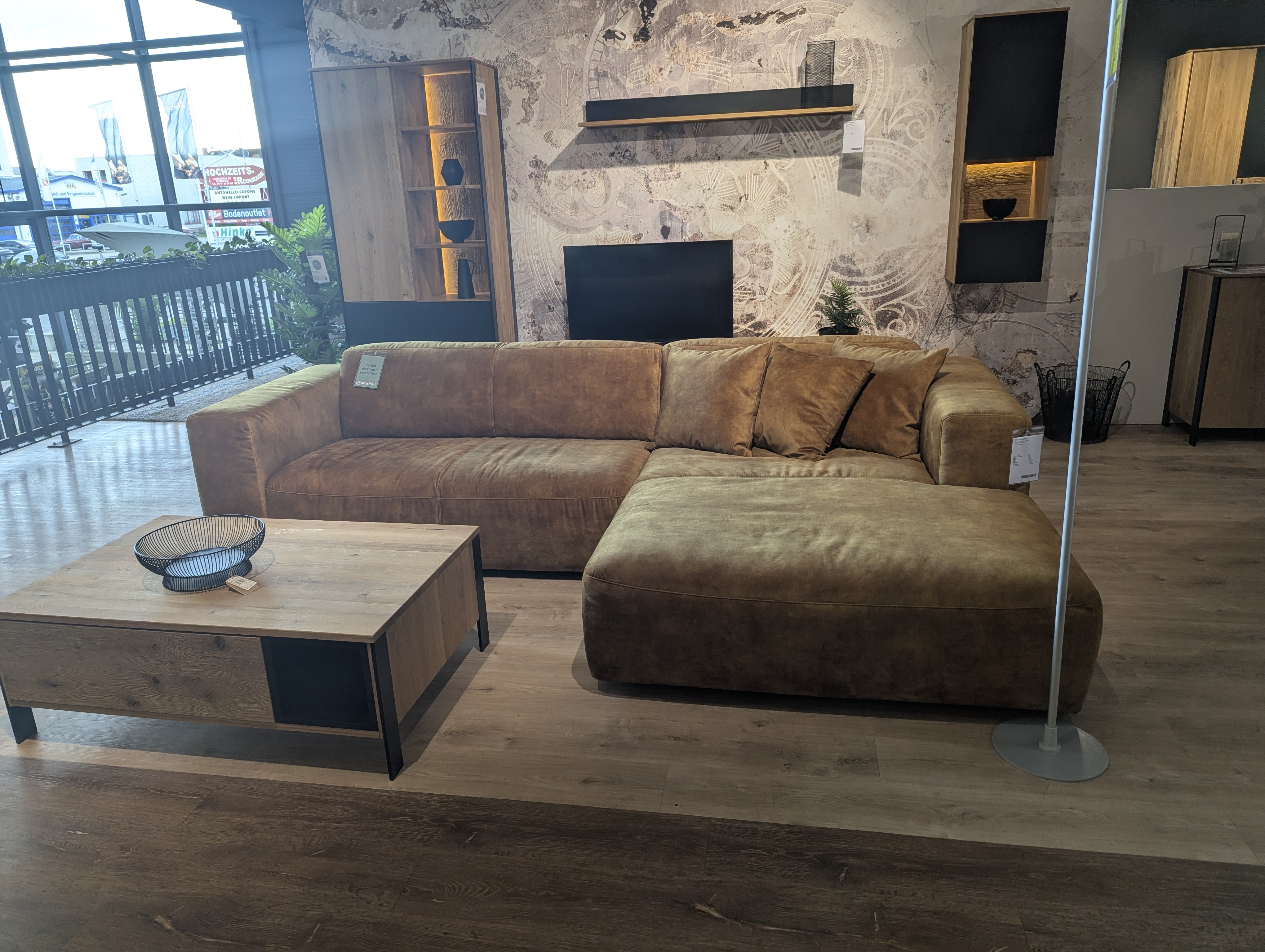 Sofa 2-Sitzer mit Longchair inkl Kissen - Klier.Concept-No02 - Stoff gold 298 x 170 cm - AUSSTELLUNGSSTÜCK